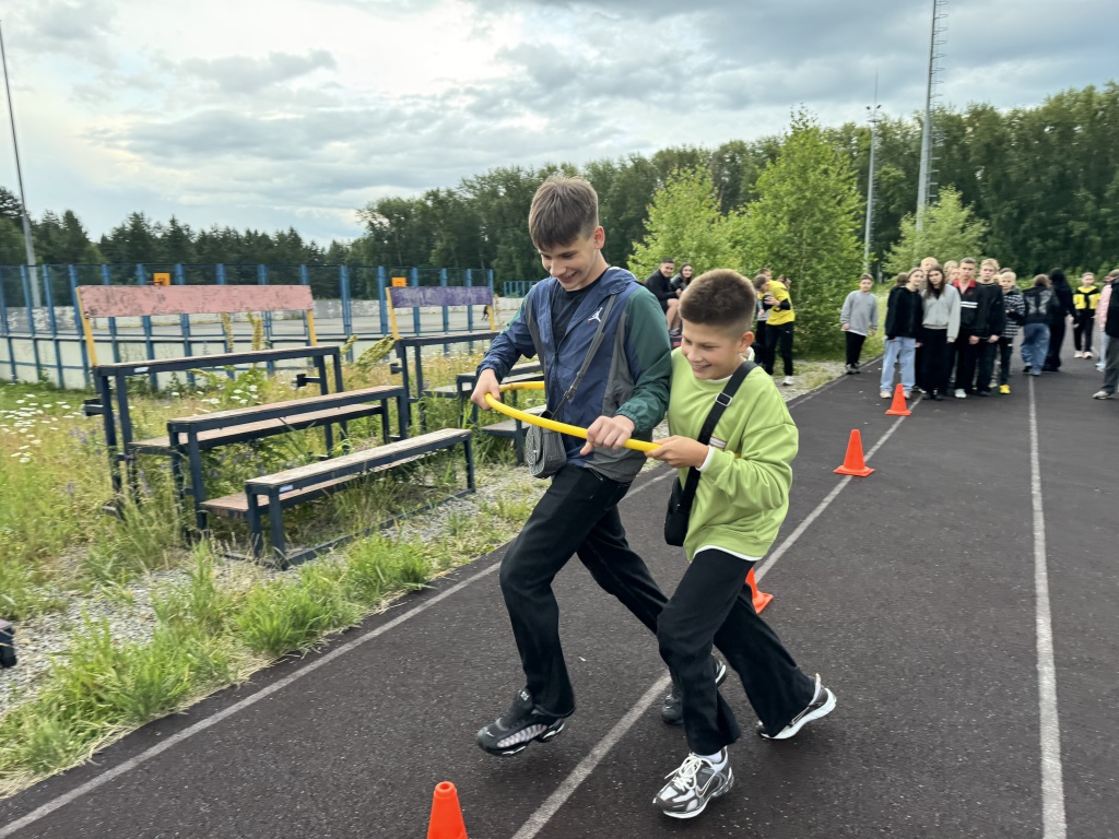 Врио Оренбургской области Евгений Солнцев поприветствовал новых участников смены «Путь к успеху» в лагере «Солнечная страна» Врио Оренбургской области Евгений Солнцев поприветствовал новых участников смены «Путь к успеху» в лагере «Солнечная страна»