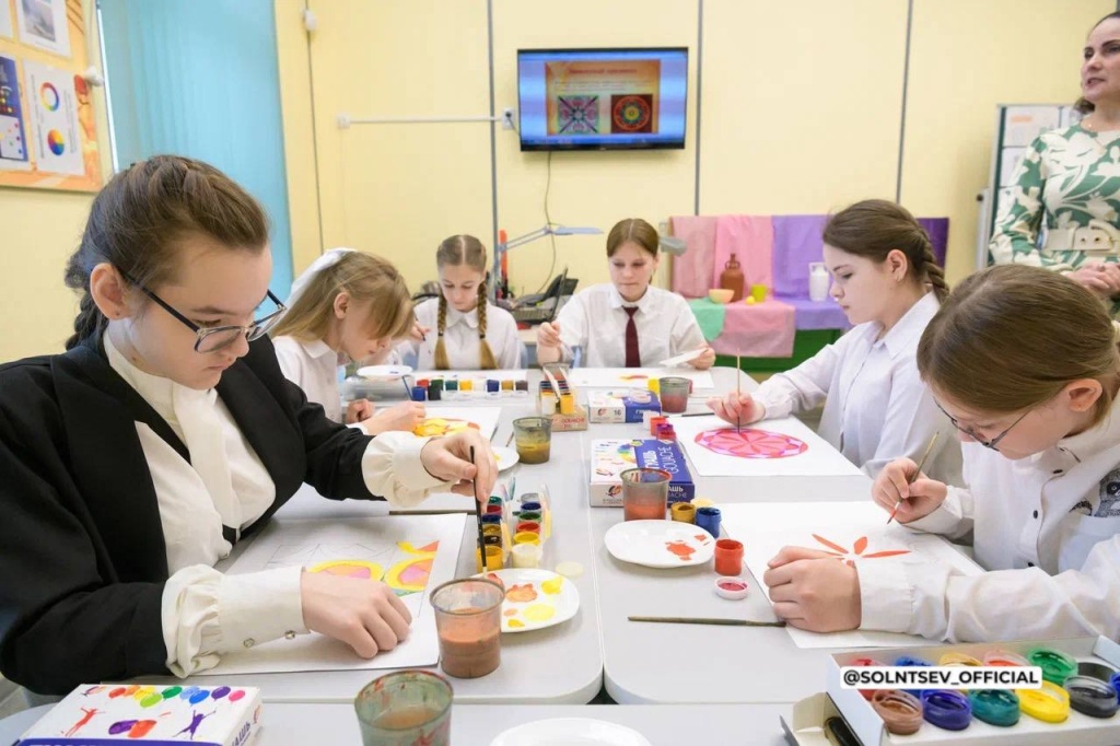 Губернатор Евгений Солнцев открыл Детский дворец искусств в Новосергиевке: новое культурное пространство для юных талантов