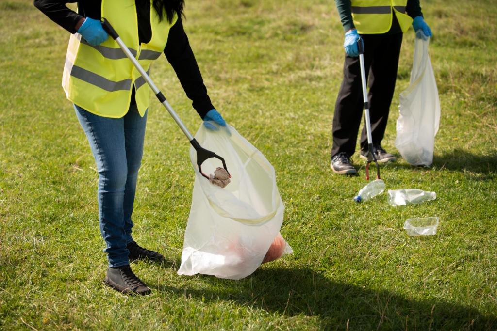 В Ленинградской области начался месяц уборки территорий