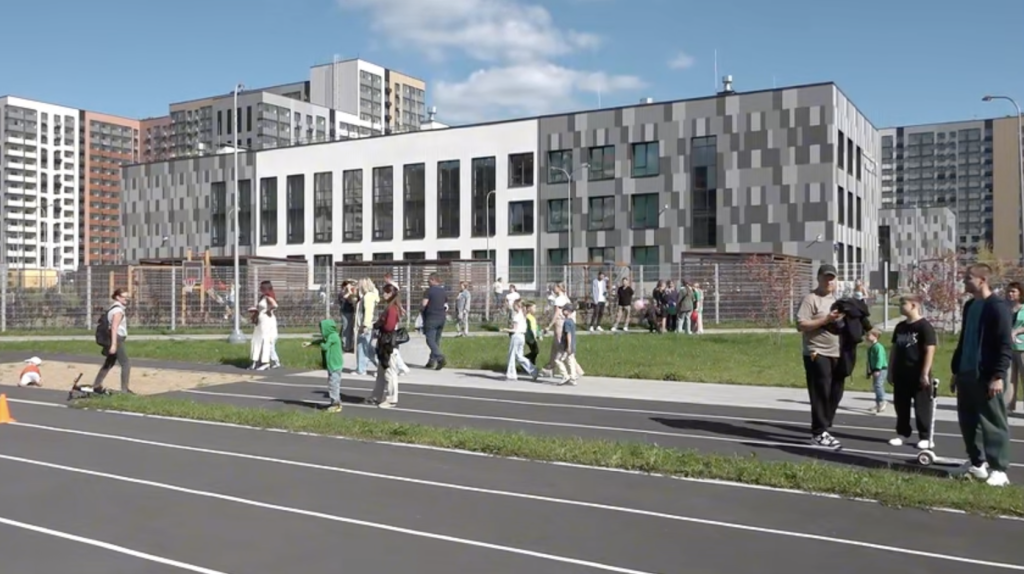 В округе Пушкинский состоялись масштабные Дни открытых дверей: школьники и их родители оценили меню и поучаствовали в мастер-классах