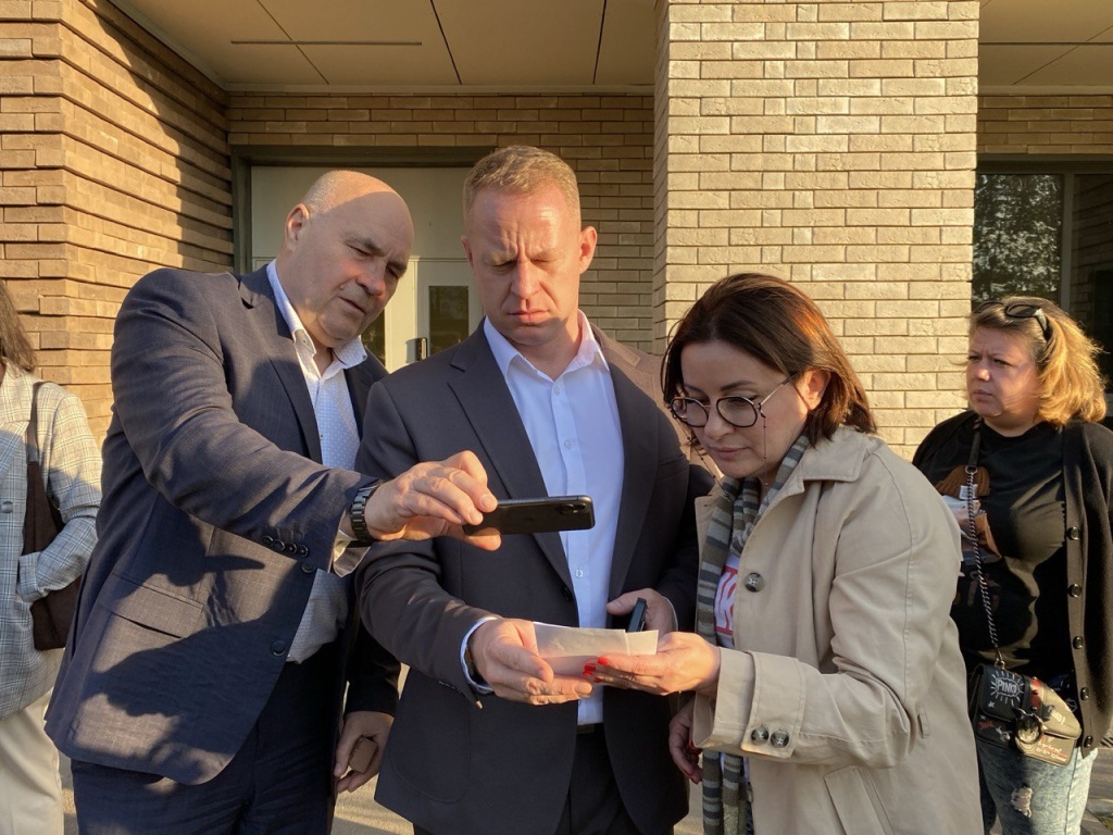 Уполномоченный главы Пушкинский Нина Ушакова провела встречу с жителями дома на Гоголевской