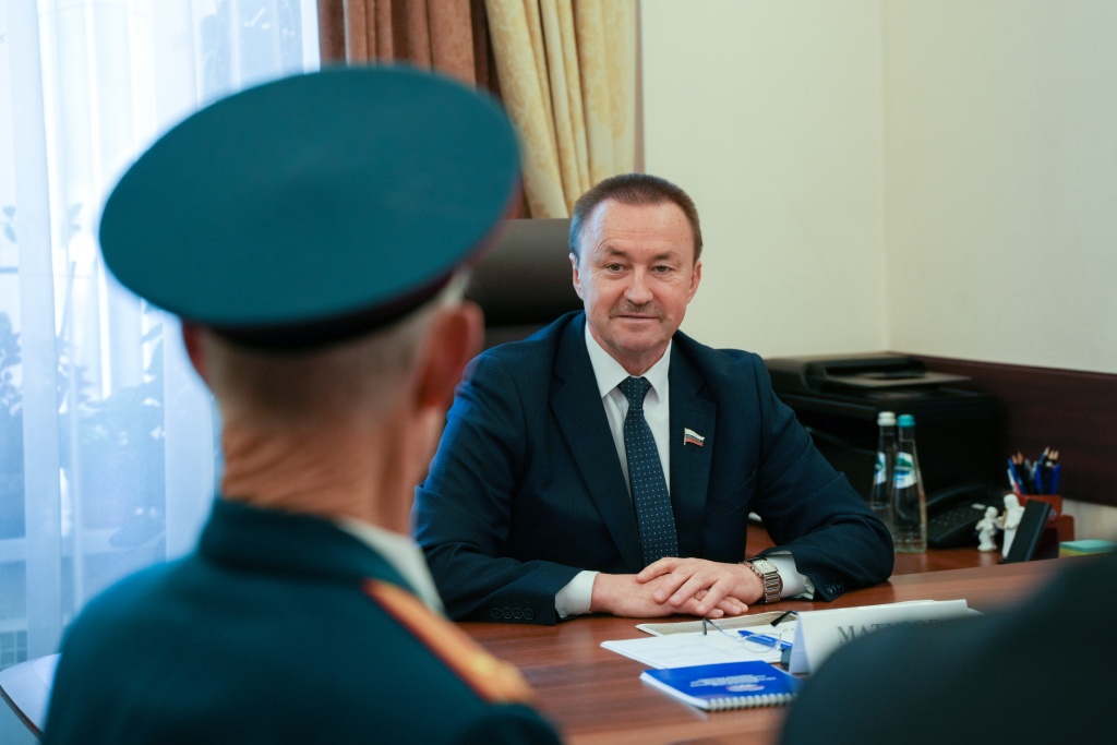 Юрий Матузов: личный приём как способ увидеть и решить реальные проблемы жителей Юрий Матузов: личный приём как способ увидеть и решить реальные проблемы жителей