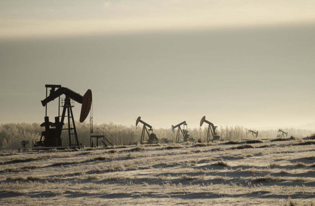 В Оренбургской области из-за прорыва нефтепровода опасная жидкость попала на сельскохозяйственные земли