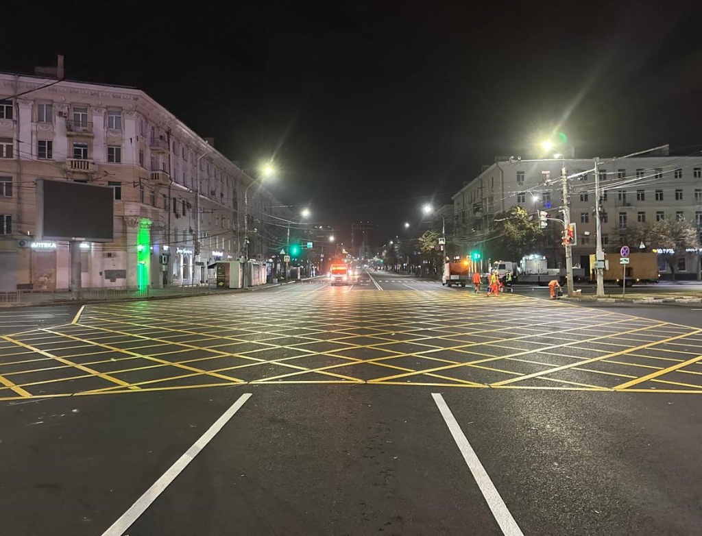 Оптимизация дорожной сети Воронежа по поручения Сергея Петрина: новые «вафельные» разметки и расширение магистралей