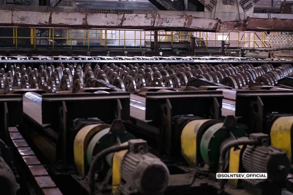 Евгений Солнцев поздравил «Уральскую Сталь» с 71-летием: «Металлурги – люди несгибаемые, целеустремлённые, сильные»