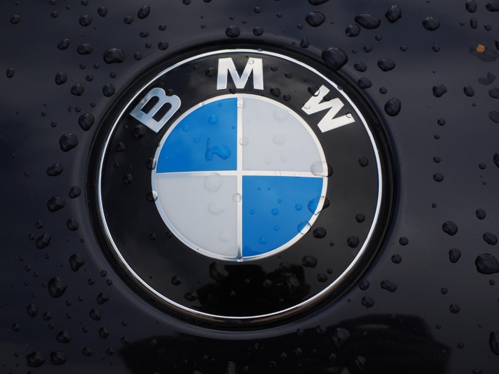 BMW прогнозирует убытки в 1 млрд евро из-за торговых конфликтов