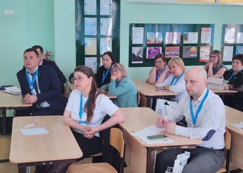 В Иркутском районе прошел родительский форум «Образование и семья — единство ценностей» В Иркутском районе прошел родительский форум «Образование и семья — единство ценностей»