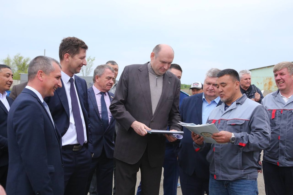 Врио губернатора Оренбургской области дал ряд важных поручений на востоке региона Врио губернатора Оренбургской области дал ряд важных поручений на востоке региона