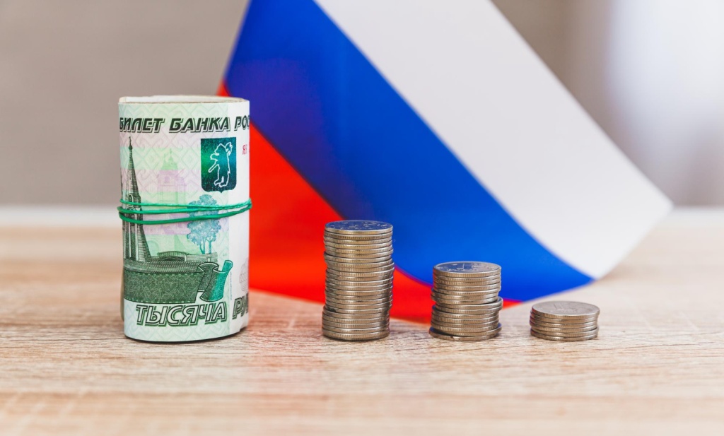 Средняя зарплата в России выросла на 13% за 9 месяцев