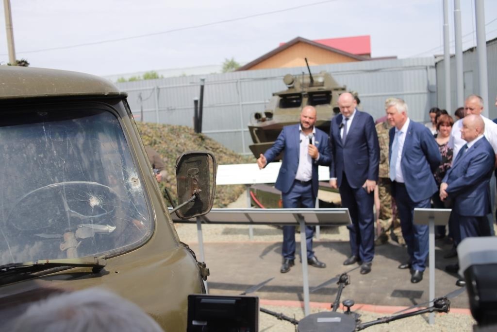 Евгений Солнцев открыл уникальный музейный комплекс «Горизонты» в Ивановке Оренбургской области