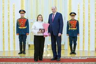 Евгений Сонцев вручил 72 государственные и региональные награды жителям Оренбуржья